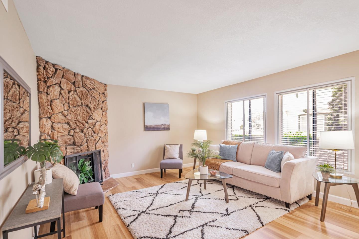 Detail Gallery Image 10 of 44 For 1031 Clyde Ave #401,  Santa Clara,  CA 95054 - 2 Beds | 2/1 Baths
