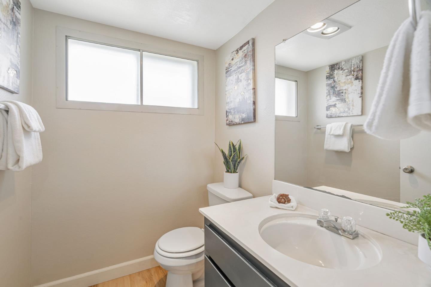 Detail Gallery Image 26 of 44 For 1031 Clyde Ave #401,  Santa Clara,  CA 95054 - 2 Beds | 2/1 Baths