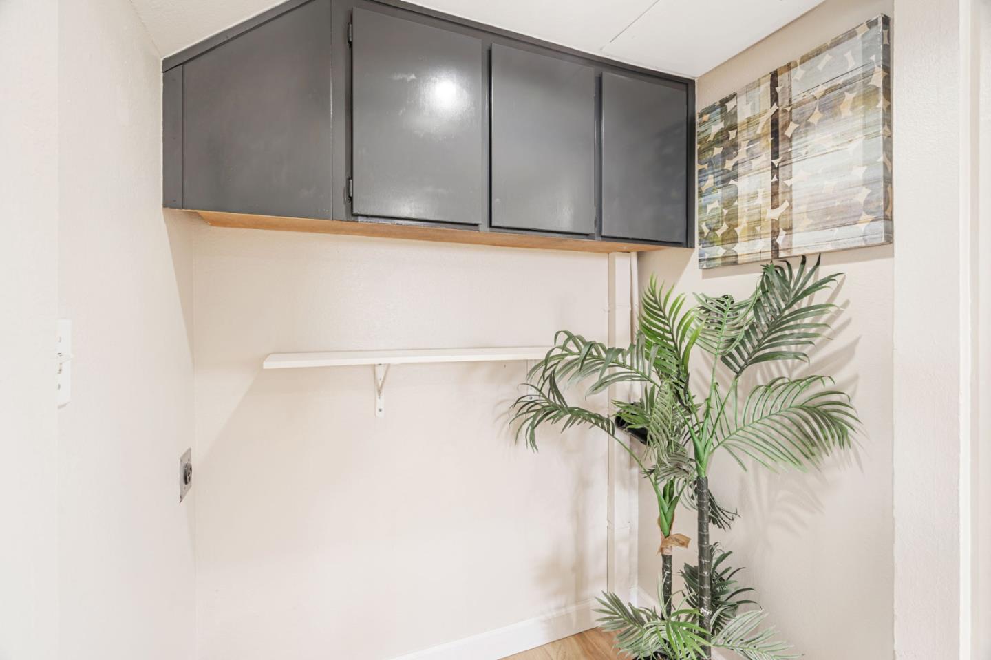 Detail Gallery Image 32 of 44 For 1031 Clyde Ave #401,  Santa Clara,  CA 95054 - 2 Beds | 2/1 Baths