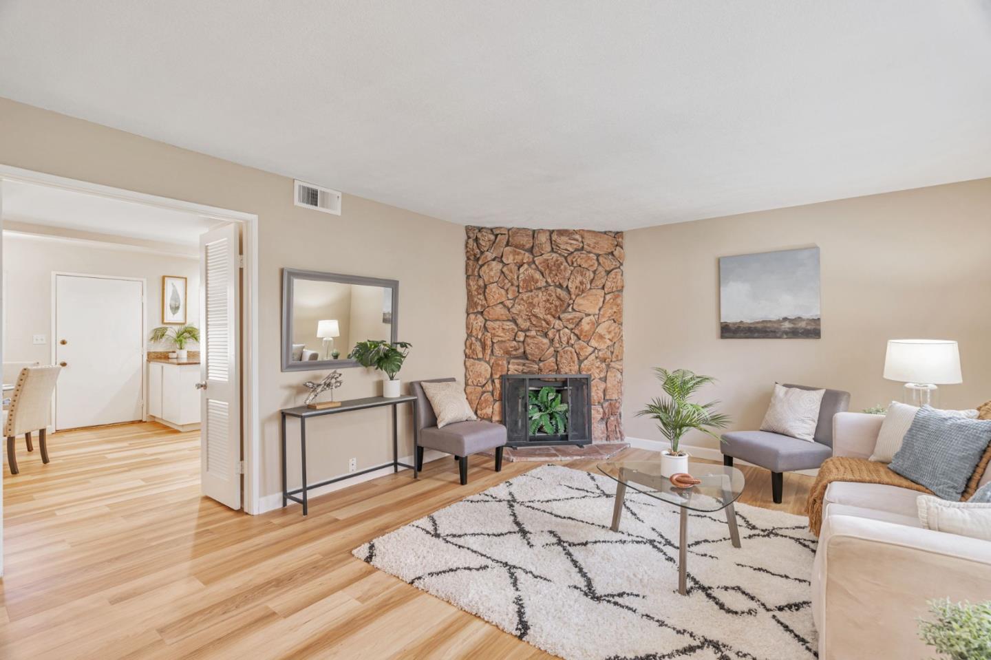 Detail Gallery Image 8 of 44 For 1031 Clyde Ave #401,  Santa Clara,  CA 95054 - 2 Beds | 2/1 Baths