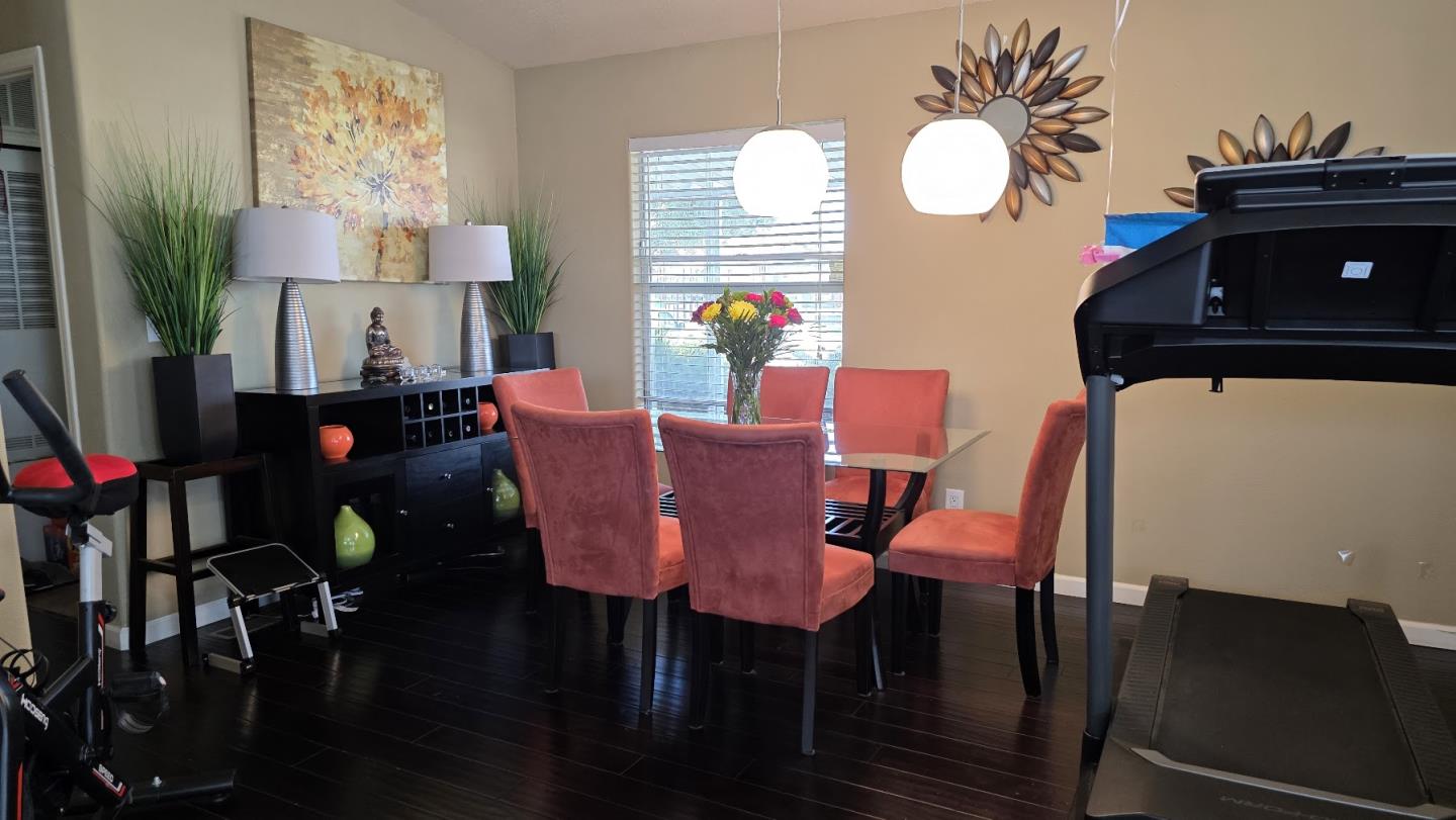 Detail Gallery Image 13 of 27 For 2600 Senter Rd #126,  San Jose,  CA 95111 - 3 Beds | 2 Baths