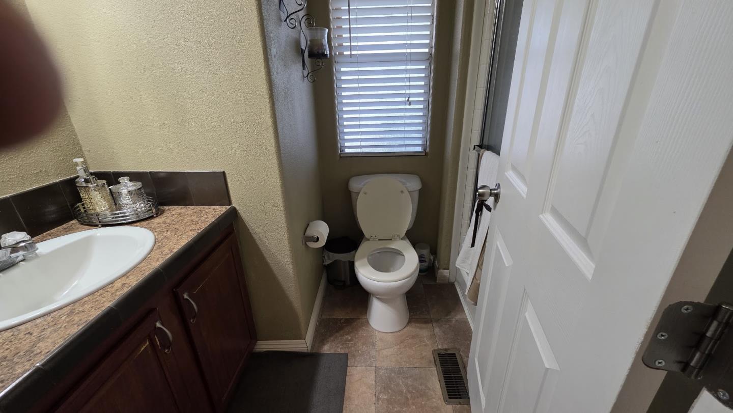 Detail Gallery Image 21 of 27 For 2600 Senter Rd #126,  San Jose,  CA 95111 - 3 Beds | 2 Baths