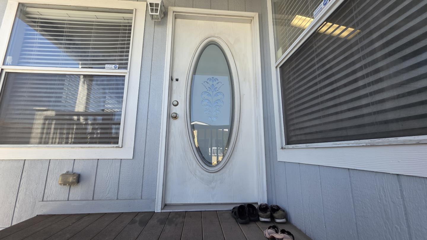 Detail Gallery Image 8 of 27 For 2600 Senter Rd #126,  San Jose,  CA 95111 - 3 Beds | 2 Baths