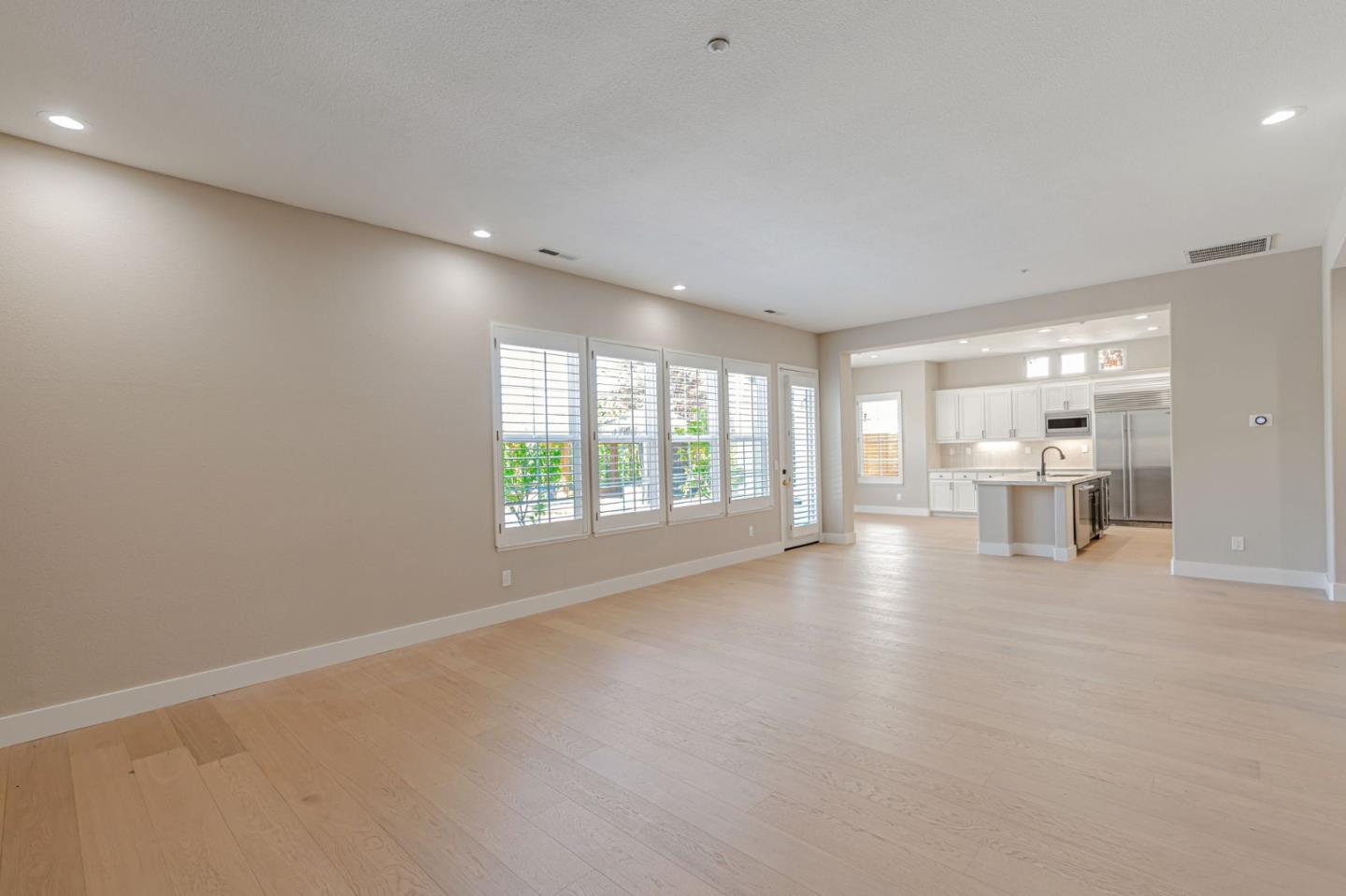 Detail Gallery Image 17 of 93 For 2892 Birkdale Ct, Gilroy,  CA 95020 - 5 Beds | 4/1 Baths