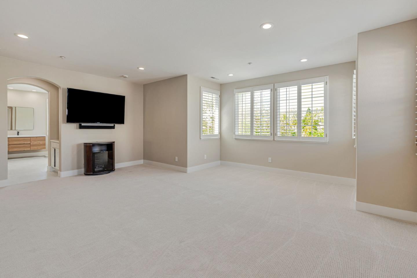 Detail Gallery Image 26 of 93 For 2892 Birkdale Ct, Gilroy,  CA 95020 - 5 Beds | 4/1 Baths