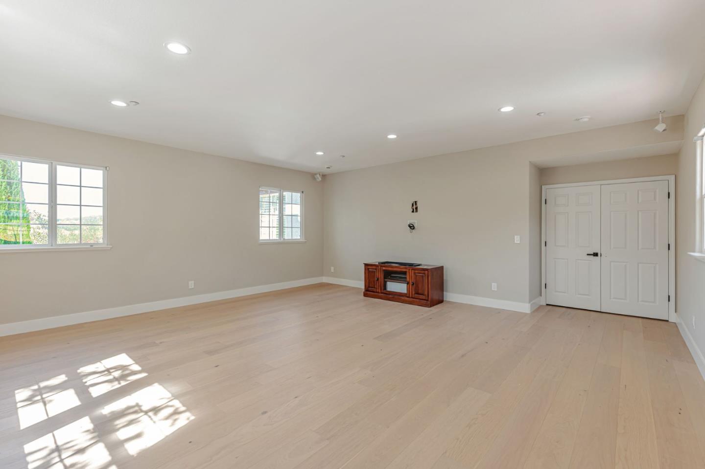Detail Gallery Image 30 of 93 For 2892 Birkdale Ct, Gilroy,  CA 95020 - 5 Beds | 4/1 Baths