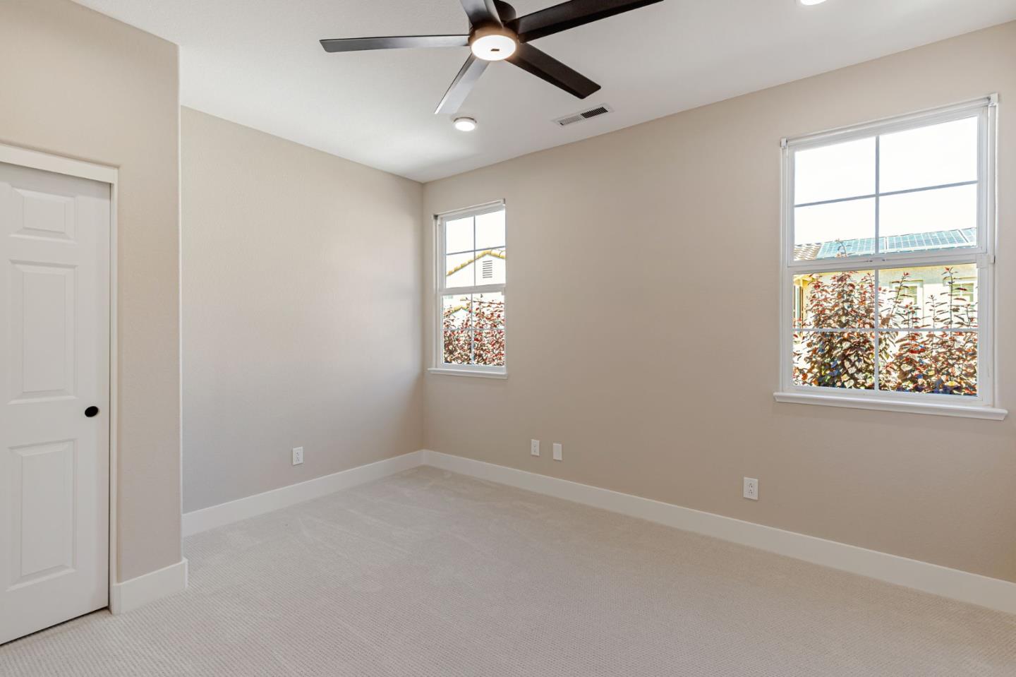 Detail Gallery Image 35 of 93 For 2892 Birkdale Ct, Gilroy,  CA 95020 - 5 Beds | 4/1 Baths