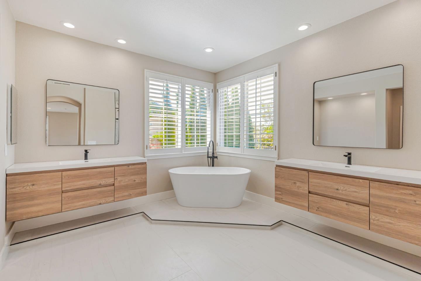 Detail Gallery Image 49 of 93 For 2892 Birkdale Ct, Gilroy,  CA 95020 - 5 Beds | 4/1 Baths