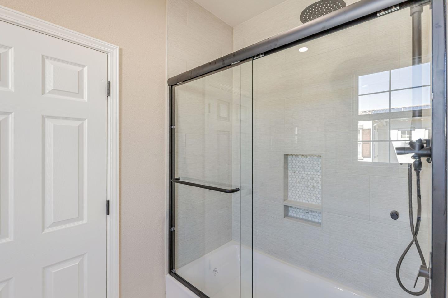 Detail Gallery Image 56 of 93 For 2892 Birkdale Ct, Gilroy,  CA 95020 - 5 Beds | 4/1 Baths
