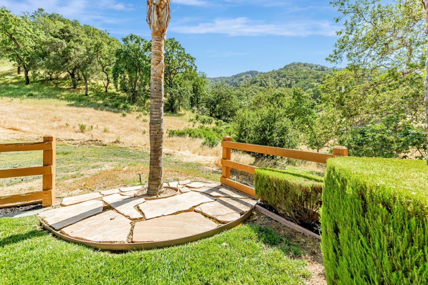 Detail Gallery Image 73 of 93 For 2892 Birkdale Ct, Gilroy,  CA 95020 - 5 Beds | 4/1 Baths
