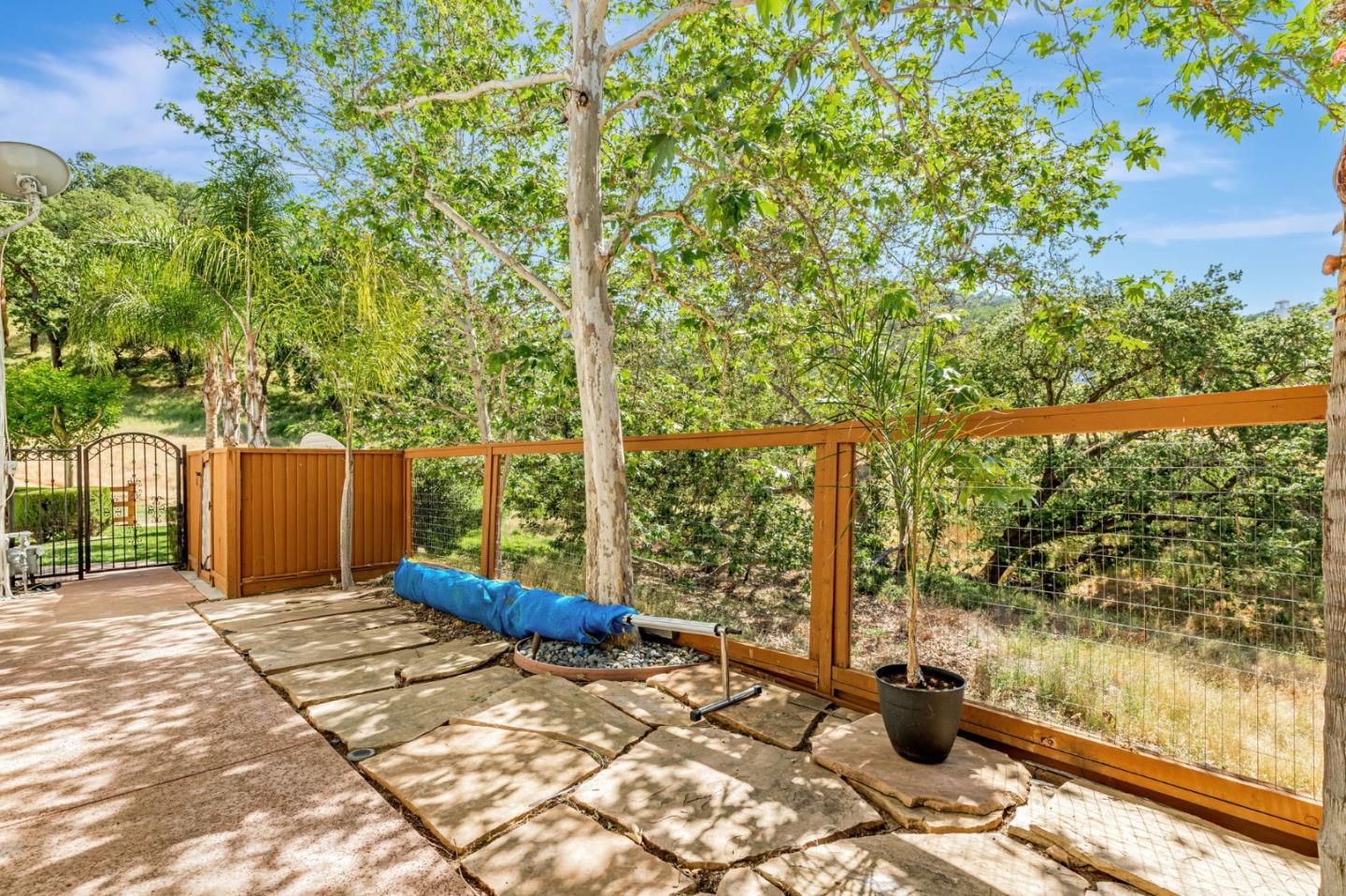Detail Gallery Image 75 of 93 For 2892 Birkdale Ct, Gilroy,  CA 95020 - 5 Beds | 4/1 Baths