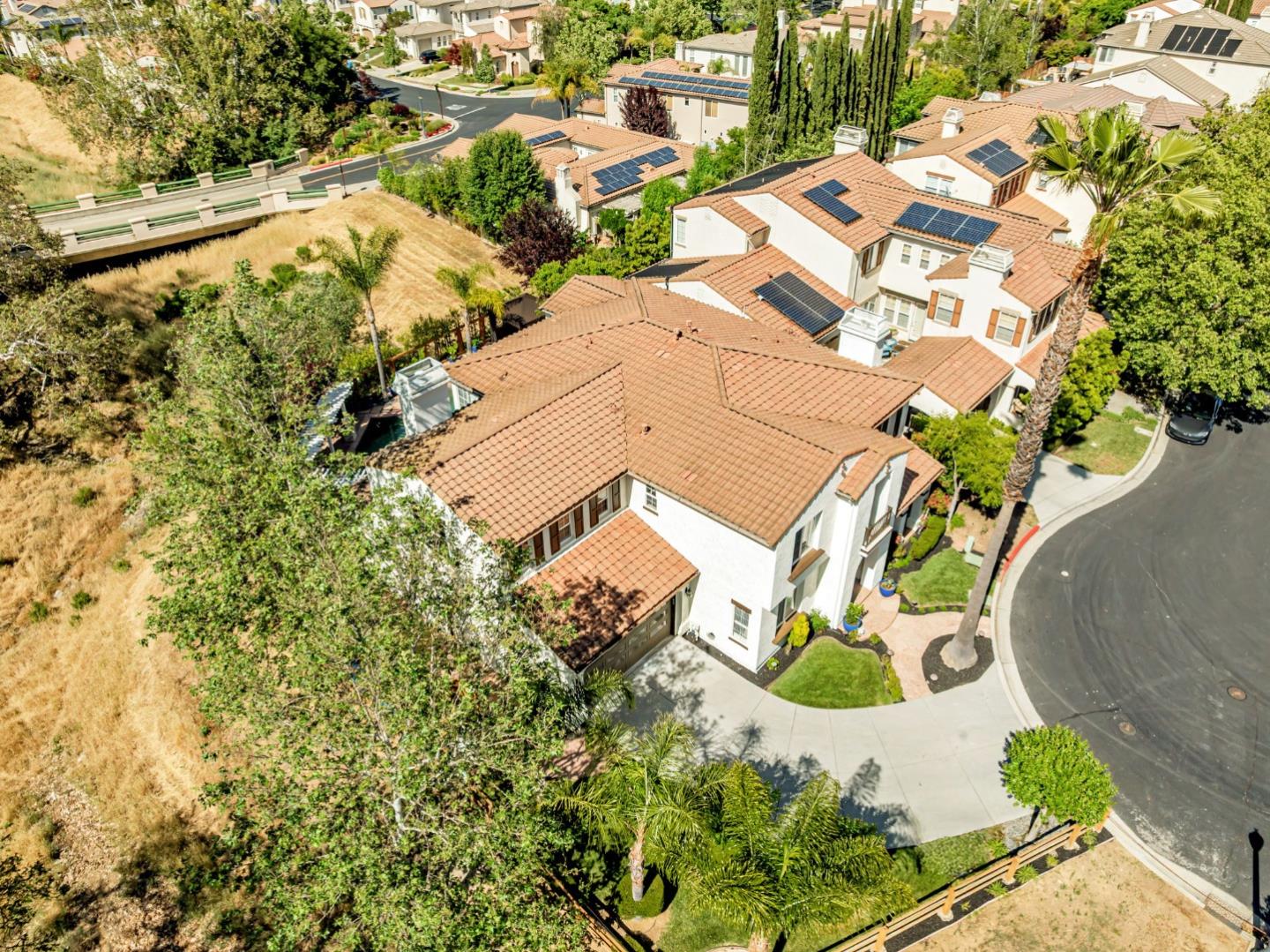 Detail Gallery Image 80 of 93 For 2892 Birkdale Ct, Gilroy,  CA 95020 - 5 Beds | 4/1 Baths