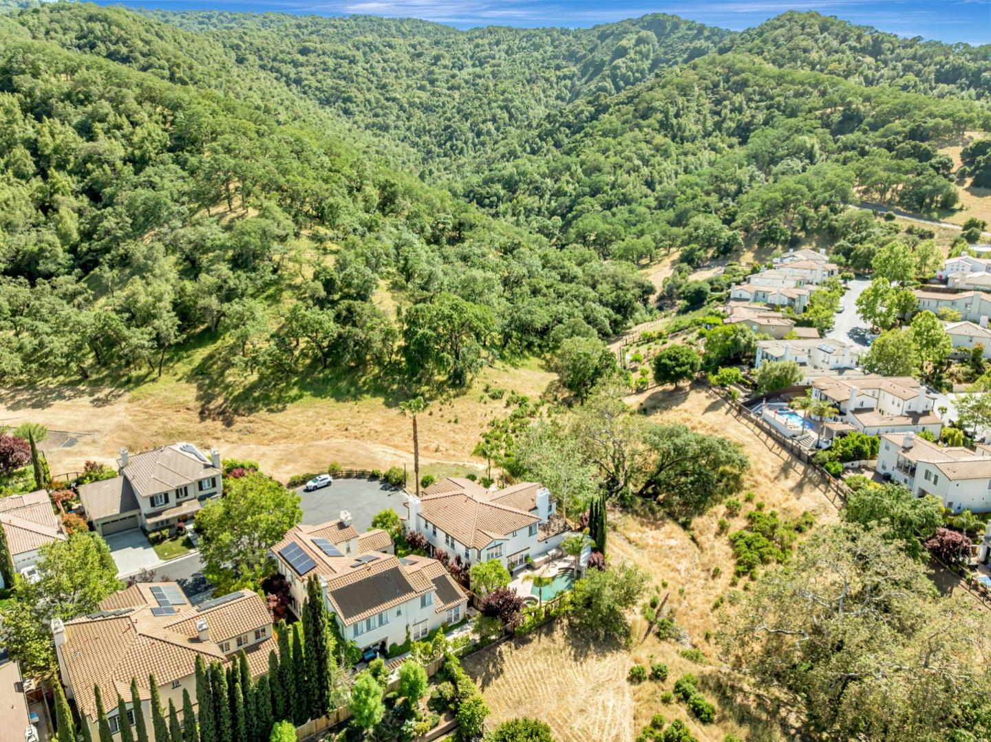 Detail Gallery Image 82 of 93 For 2892 Birkdale Ct, Gilroy,  CA 95020 - 5 Beds | 4/1 Baths