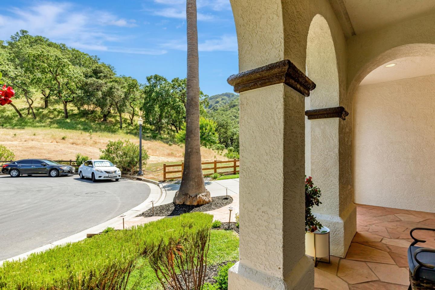 Detail Gallery Image 9 of 93 For 2892 Birkdale Ct, Gilroy,  CA 95020 - 5 Beds | 4/1 Baths