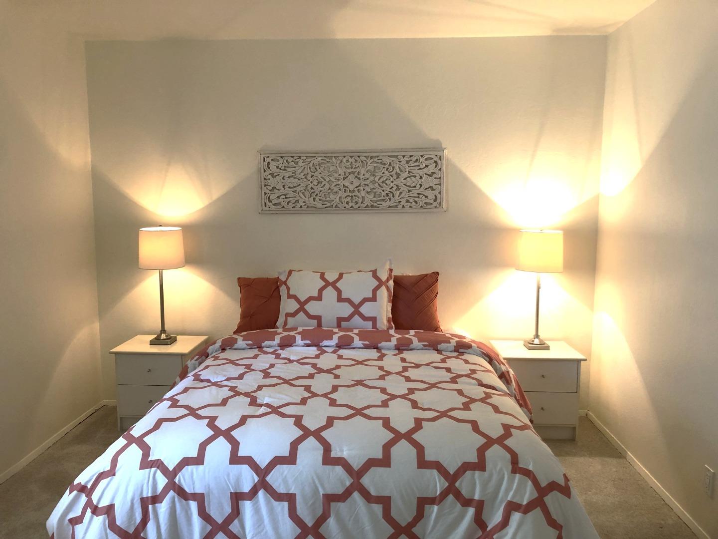 Detail Gallery Image 11 of 31 For 2272 Glenkirk Dr, San Jose,  CA 95124 - 4 Beds | 2/1 Baths