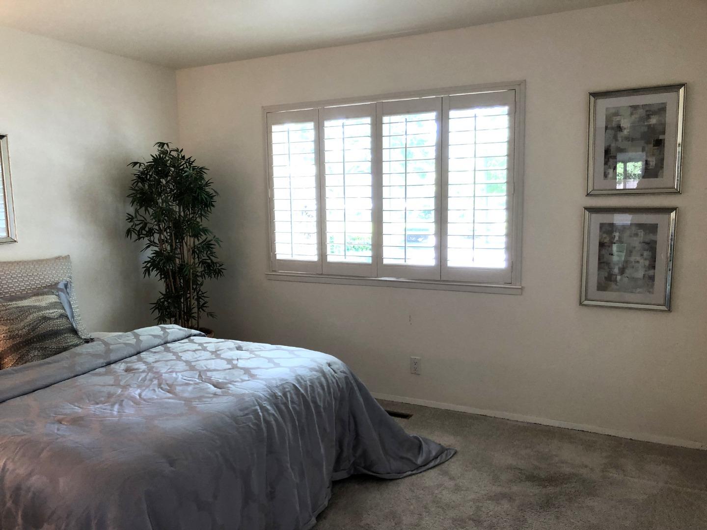 Detail Gallery Image 14 of 31 For 2272 Glenkirk Dr, San Jose,  CA 95124 - 4 Beds | 2/1 Baths