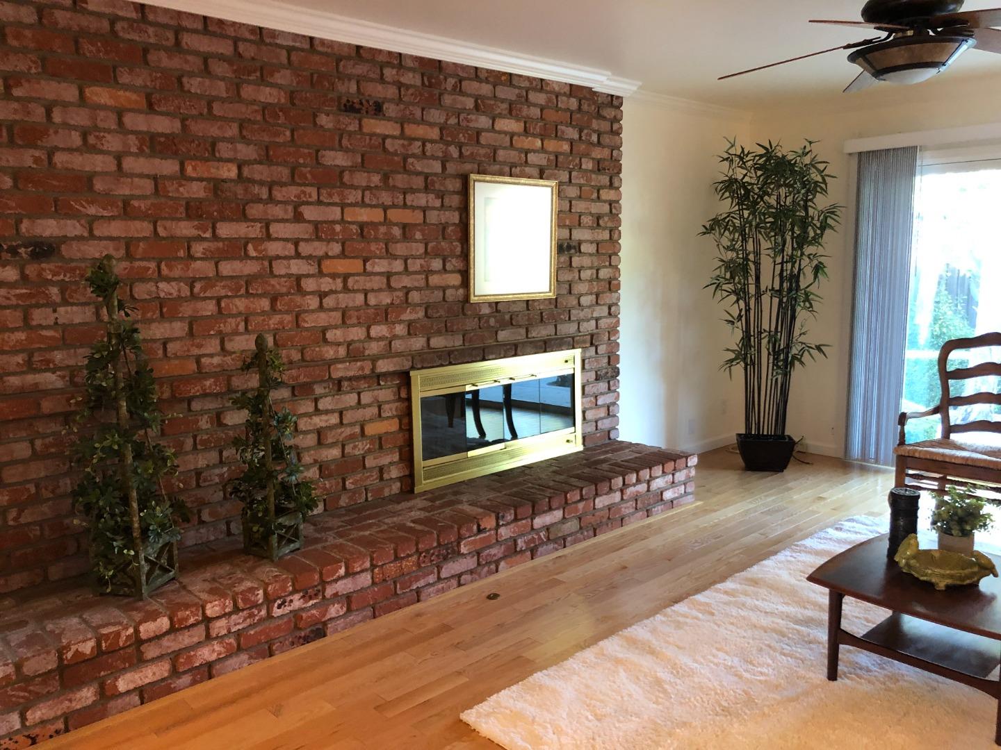 Detail Gallery Image 23 of 31 For 2272 Glenkirk Dr, San Jose,  CA 95124 - 4 Beds | 2/1 Baths