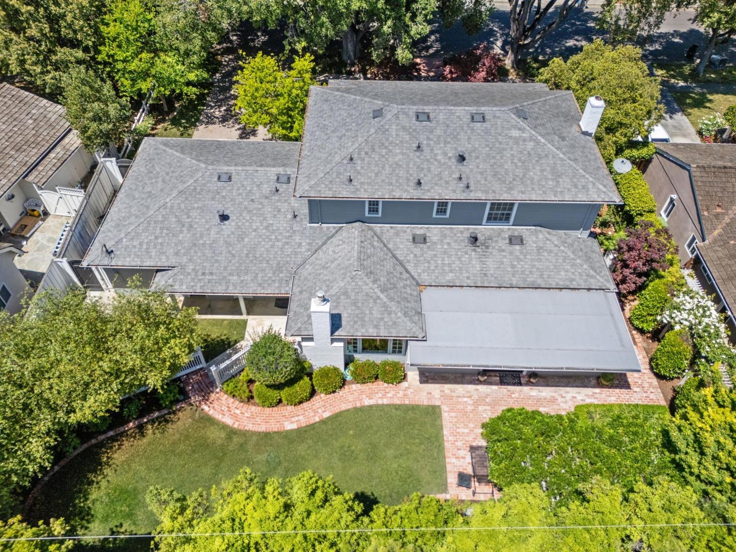 Detail Gallery Image 10 of 86 For 1714 Sweetbriar Dr, San Jose,  CA 95125 - 4 Beds | 2/1 Baths