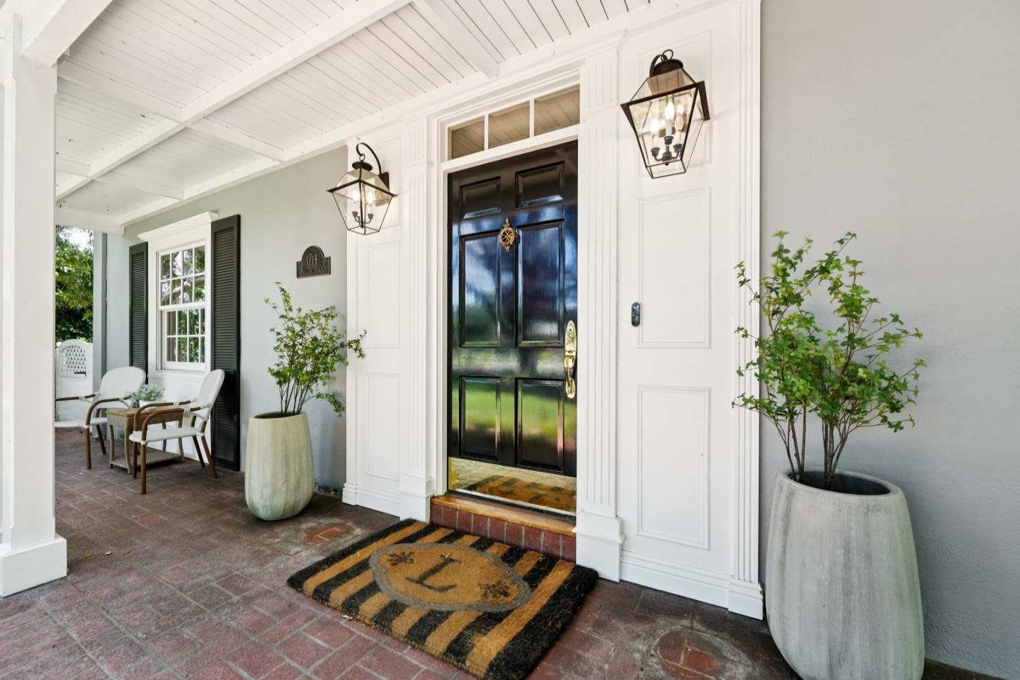 Detail Gallery Image 12 of 86 For 1714 Sweetbriar Dr, San Jose,  CA 95125 - 4 Beds | 2/1 Baths
