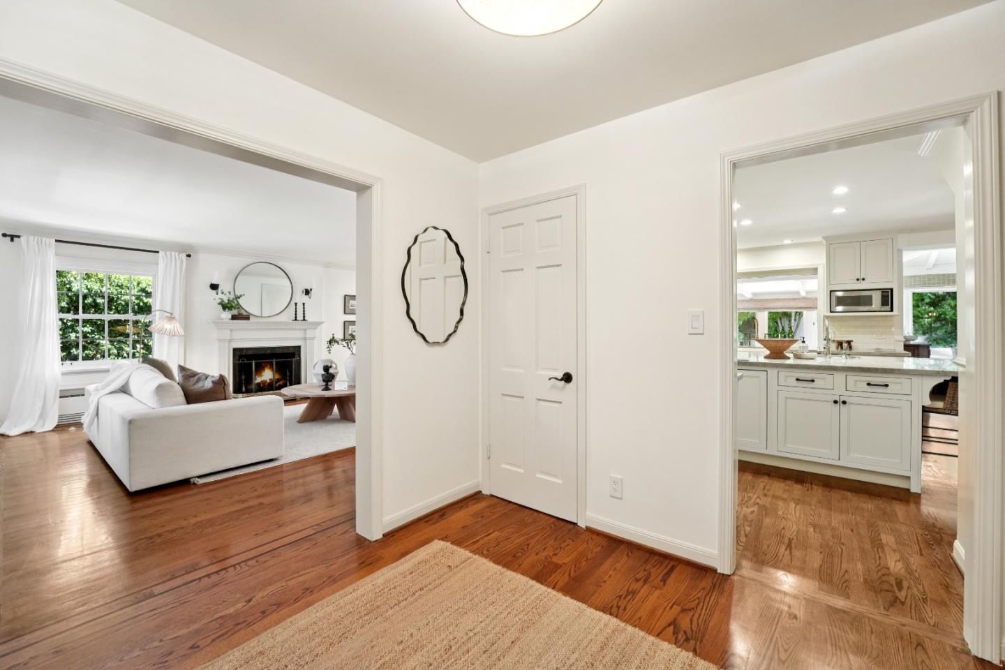 Detail Gallery Image 14 of 86 For 1714 Sweetbriar Dr, San Jose,  CA 95125 - 4 Beds | 2/1 Baths