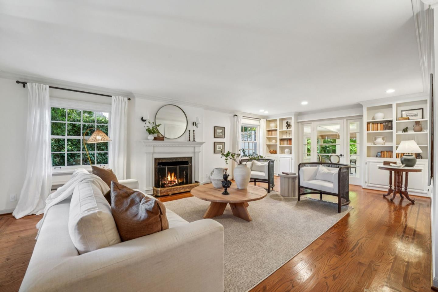 Detail Gallery Image 17 of 86 For 1714 Sweetbriar Dr, San Jose,  CA 95125 - 4 Beds | 2/1 Baths