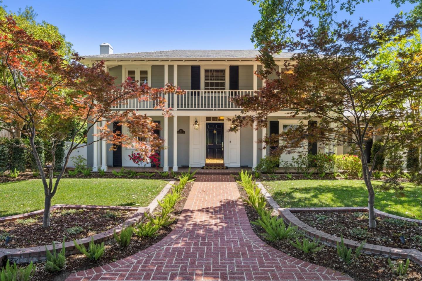 Detail Gallery Image 2 of 86 For 1714 Sweetbriar Dr, San Jose,  CA 95125 - 4 Beds | 2/1 Baths