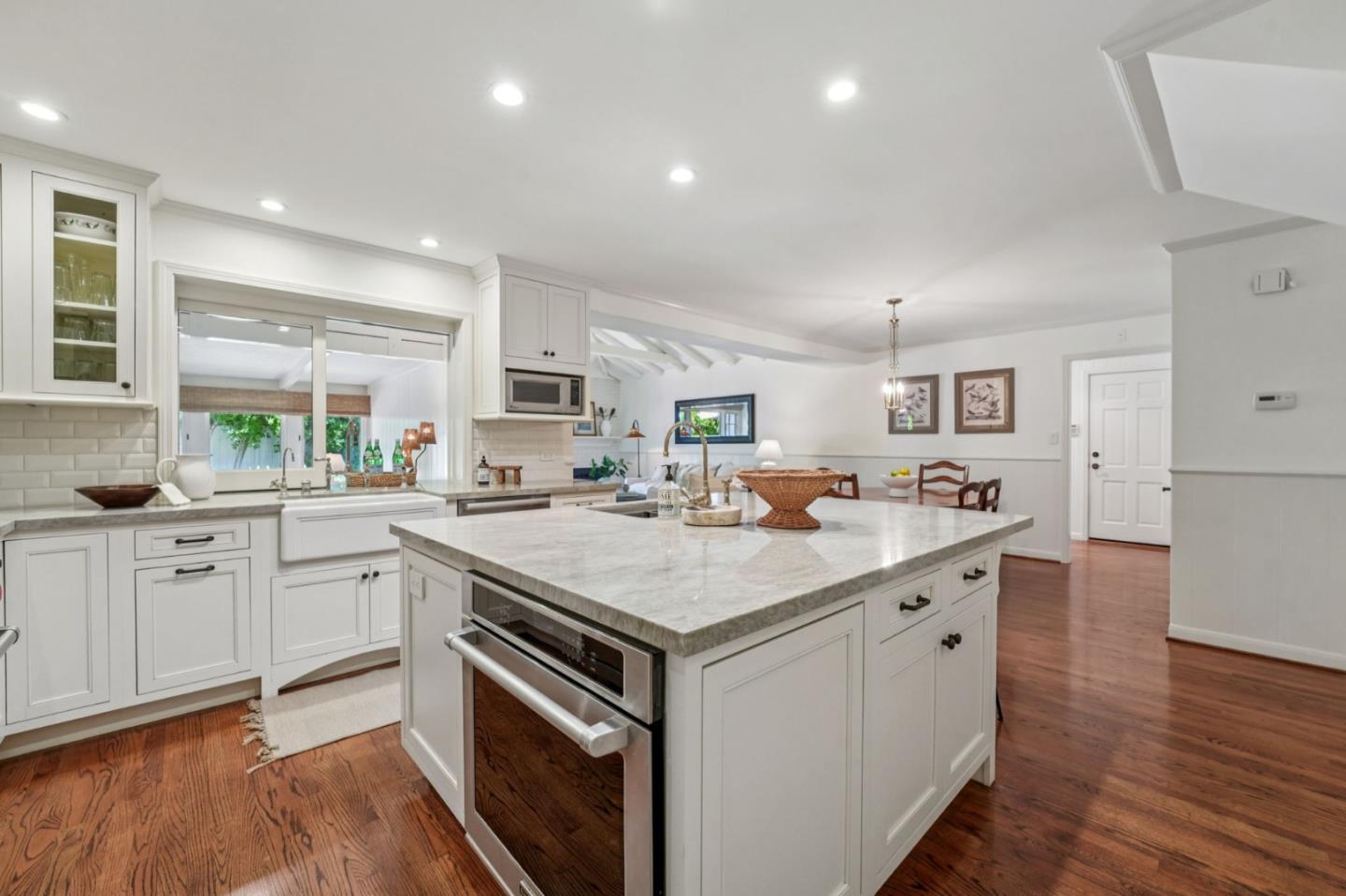 Detail Gallery Image 28 of 86 For 1714 Sweetbriar Dr, San Jose,  CA 95125 - 4 Beds | 2/1 Baths