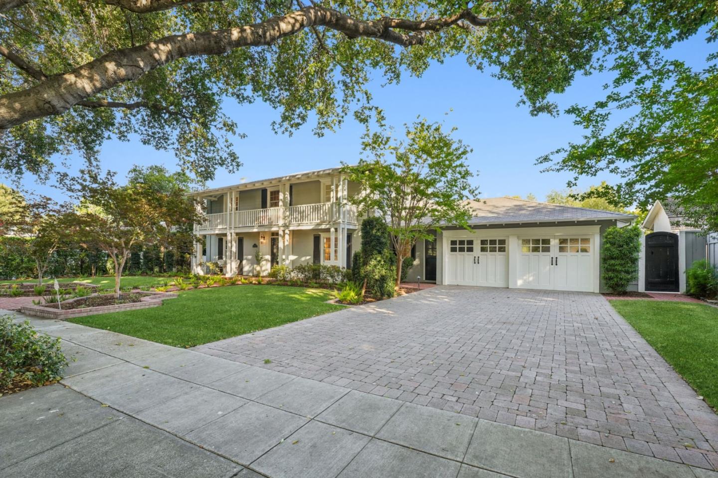Detail Gallery Image 6 of 86 For 1714 Sweetbriar Dr, San Jose,  CA 95125 - 4 Beds | 2/1 Baths