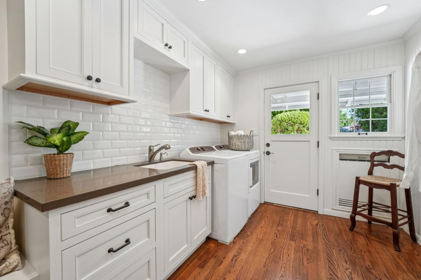 Detail Gallery Image 66 of 86 For 1714 Sweetbriar Dr, San Jose,  CA 95125 - 4 Beds | 2/1 Baths