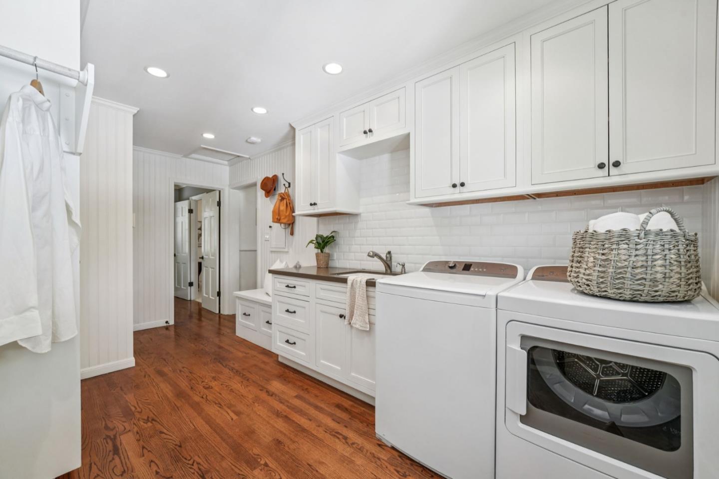Detail Gallery Image 67 of 86 For 1714 Sweetbriar Dr, San Jose,  CA 95125 - 4 Beds | 2/1 Baths