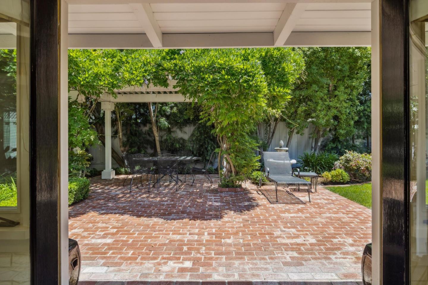 Detail Gallery Image 68 of 86 For 1714 Sweetbriar Dr, San Jose,  CA 95125 - 4 Beds | 2/1 Baths