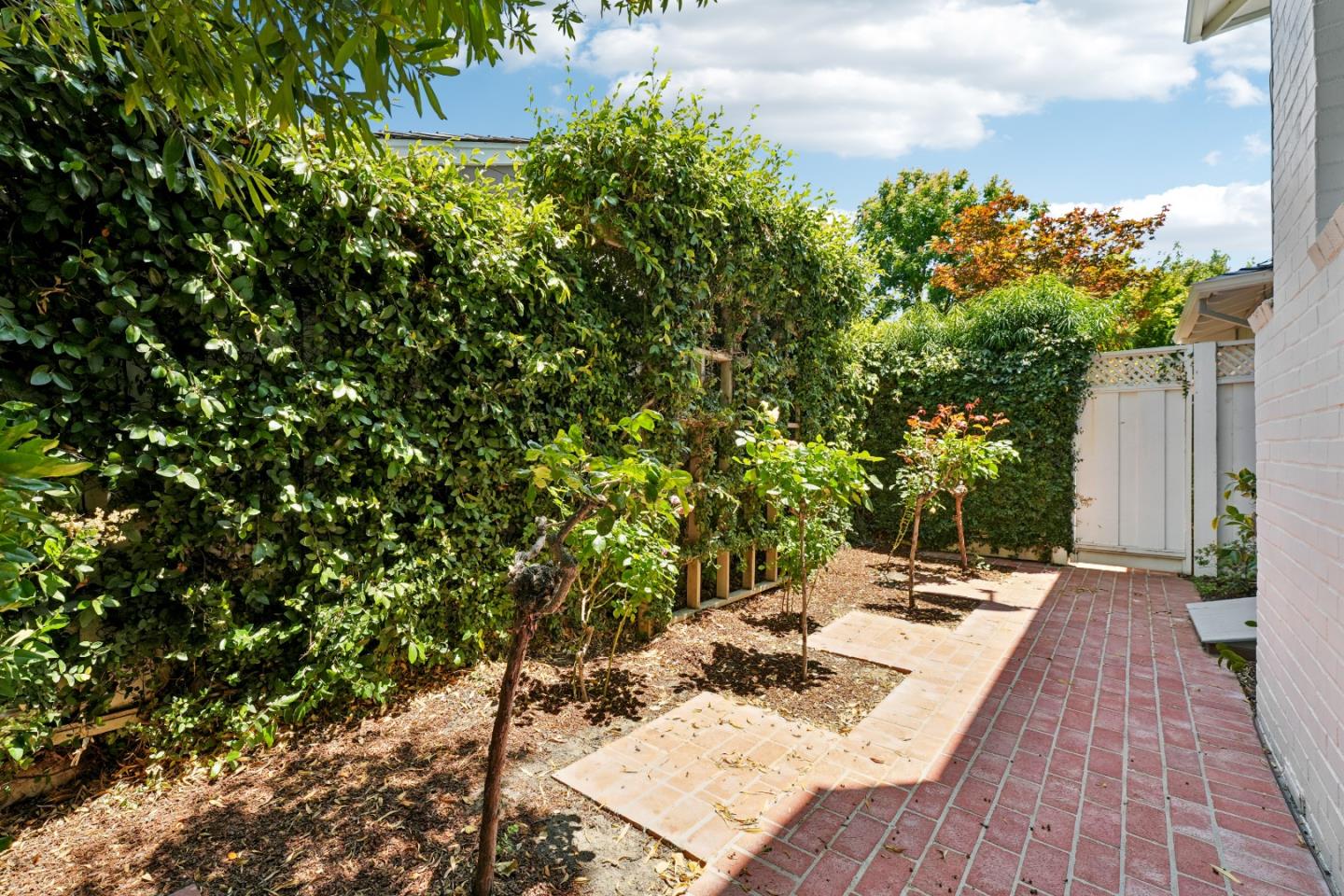 Detail Gallery Image 77 of 86 For 1714 Sweetbriar Dr, San Jose,  CA 95125 - 4 Beds | 2/1 Baths