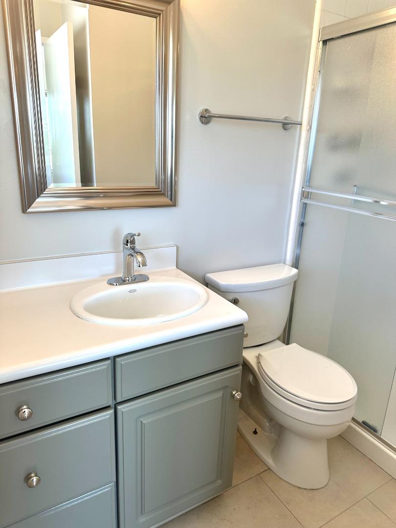 Detail Gallery Image 16 of 22 For 1008 Porto Marino Dr, San Carlos,  CA 94070 - 4 Beds | 3/1 Baths