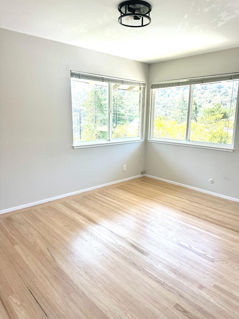 Detail Gallery Image 17 of 22 For 1008 Porto Marino Dr, San Carlos,  CA 94070 - 4 Beds | 3/1 Baths