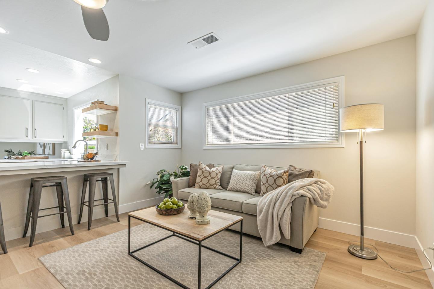 Detail Gallery Image 13 of 52 For 5631 Glen Haven Ct, San Jose,  CA 95129 - 3 Beds | 2 Baths