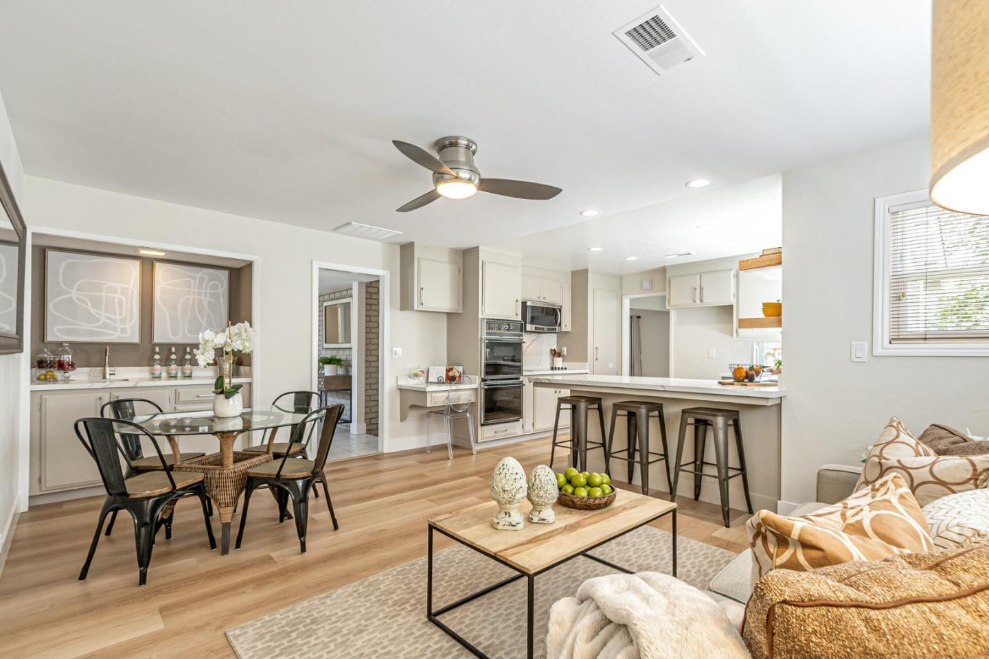 Detail Gallery Image 2 of 52 For 5631 Glen Haven Ct, San Jose,  CA 95129 - 3 Beds | 2 Baths