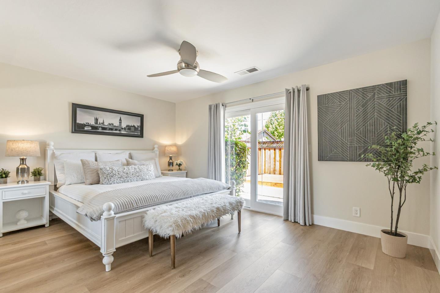Detail Gallery Image 6 of 52 For 5631 Glen Haven Ct, San Jose,  CA 95129 - 3 Beds | 2 Baths