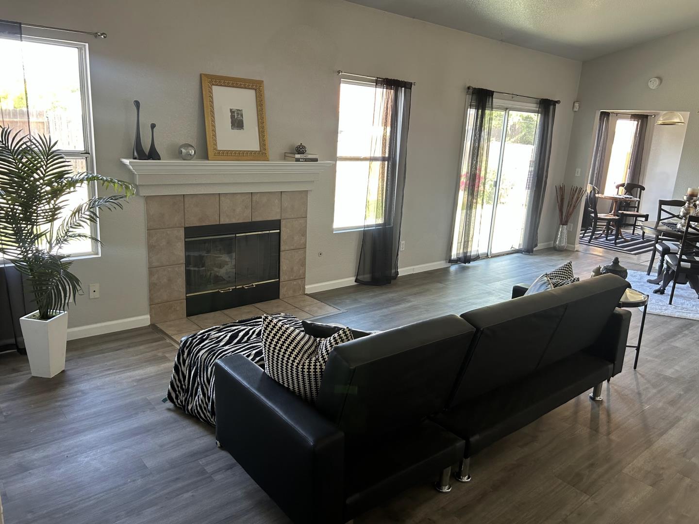 Detail Gallery Image 11 of 30 For 254 Driftwood Ave, Los Banos,  CA 93635 - 3 Beds | 2 Baths