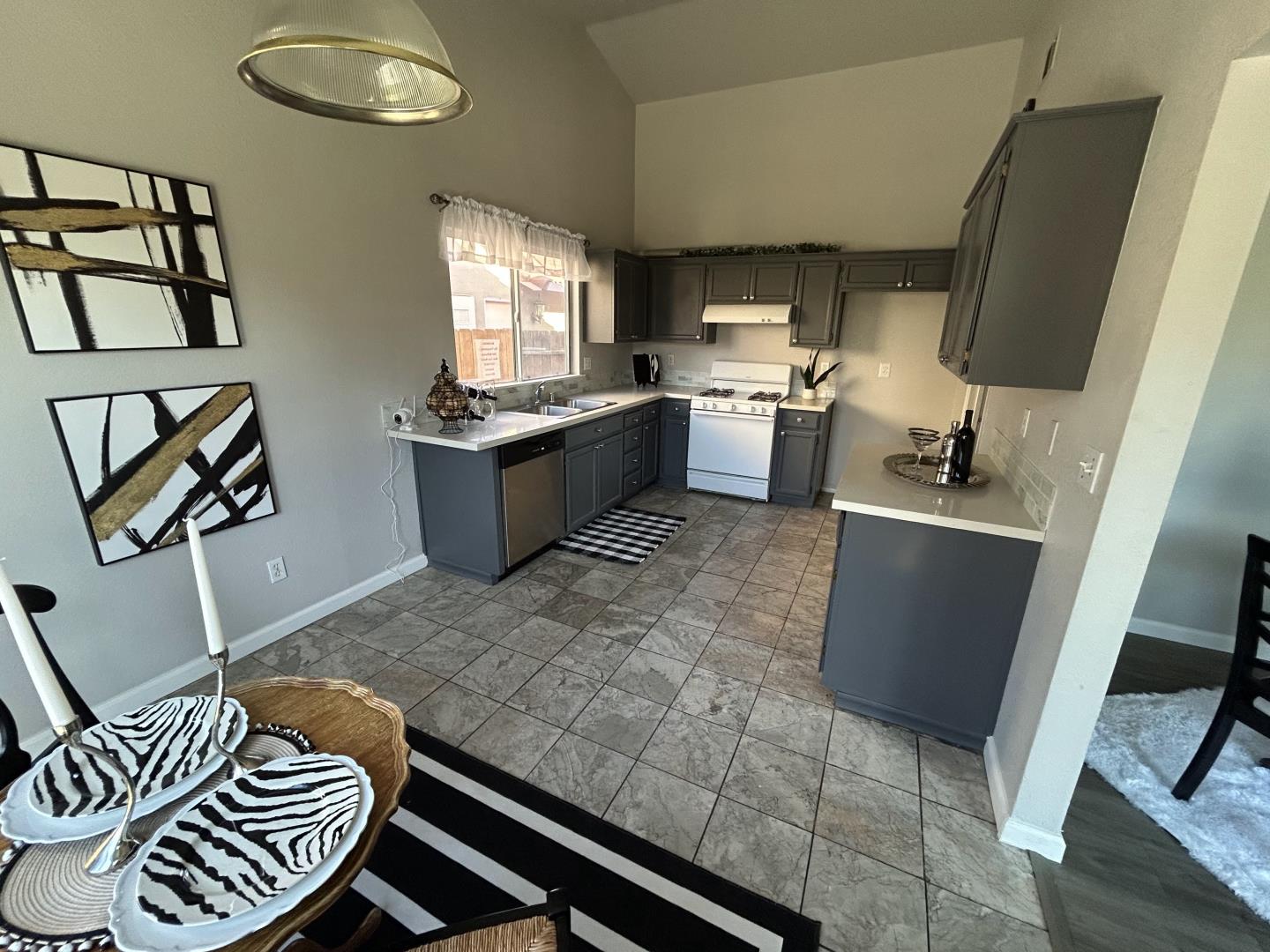 Detail Gallery Image 15 of 30 For 254 Driftwood Ave, Los Banos,  CA 93635 - 3 Beds | 2 Baths