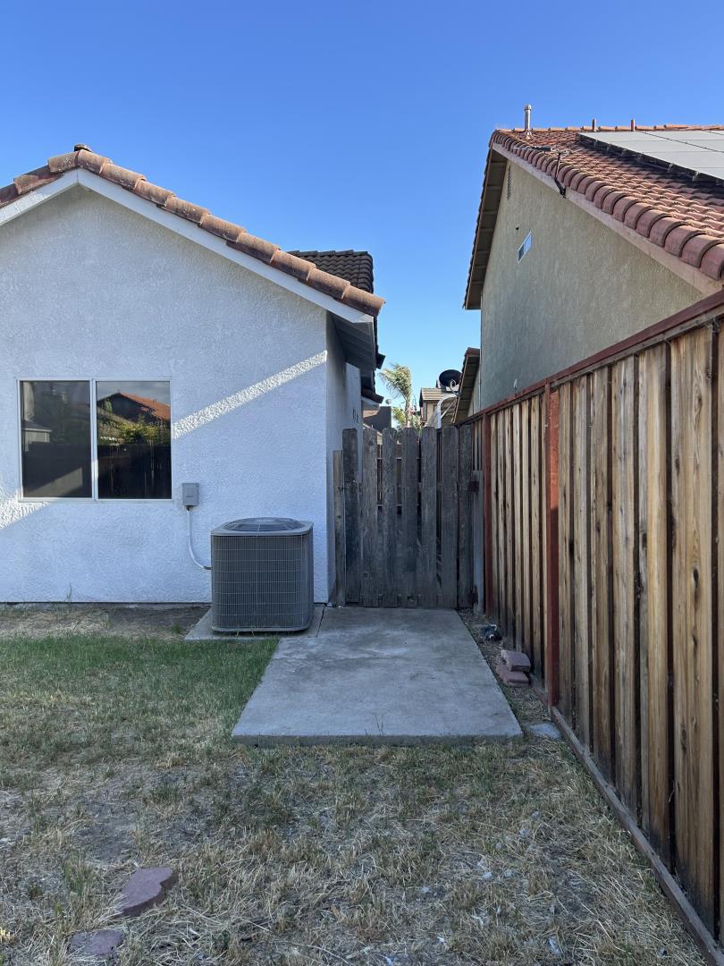Detail Gallery Image 30 of 30 For 254 Driftwood Ave, Los Banos,  CA 93635 - 3 Beds | 2 Baths