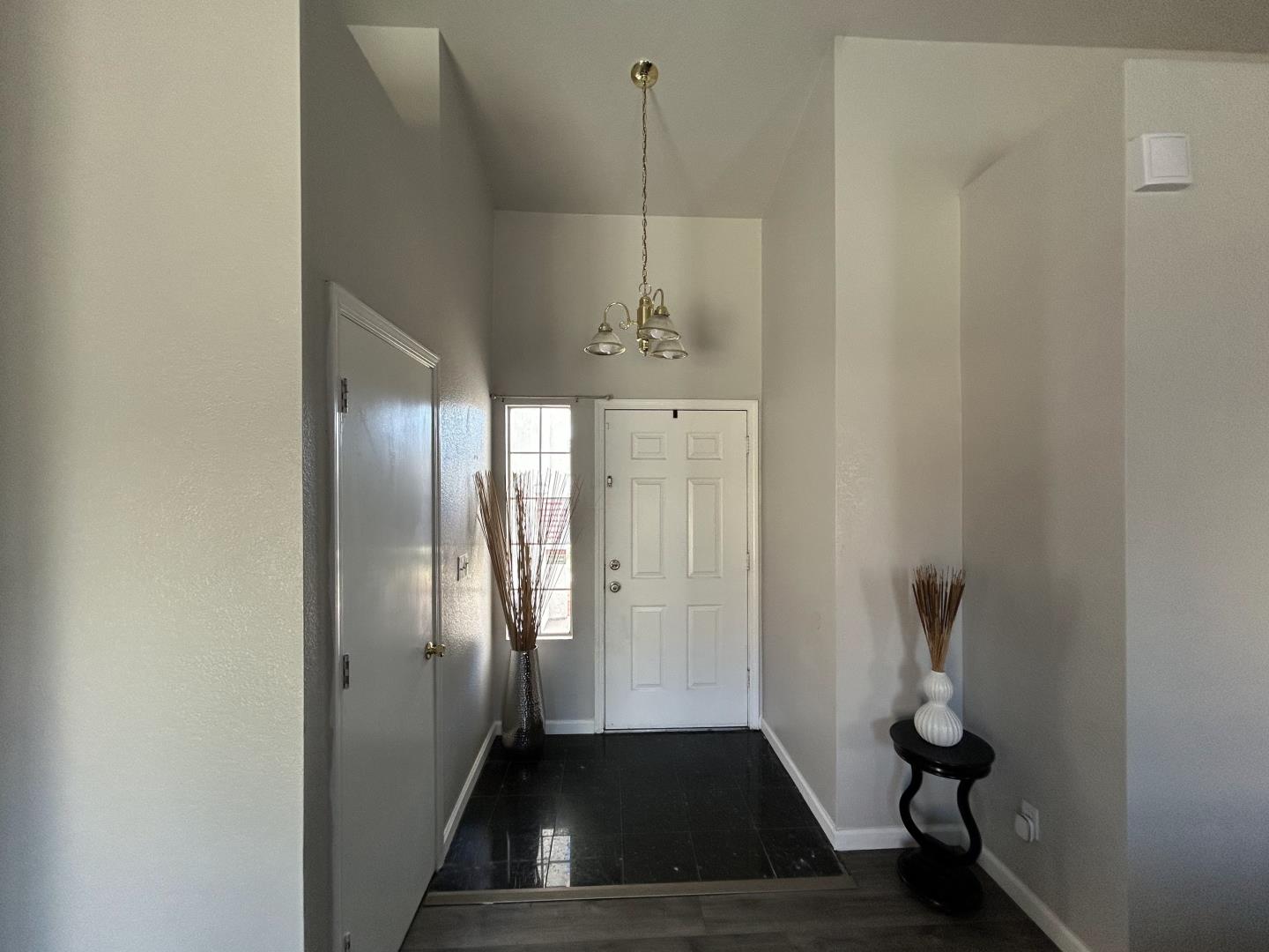Detail Gallery Image 5 of 30 For 254 Driftwood Ave, Los Banos,  CA 93635 - 3 Beds | 2 Baths