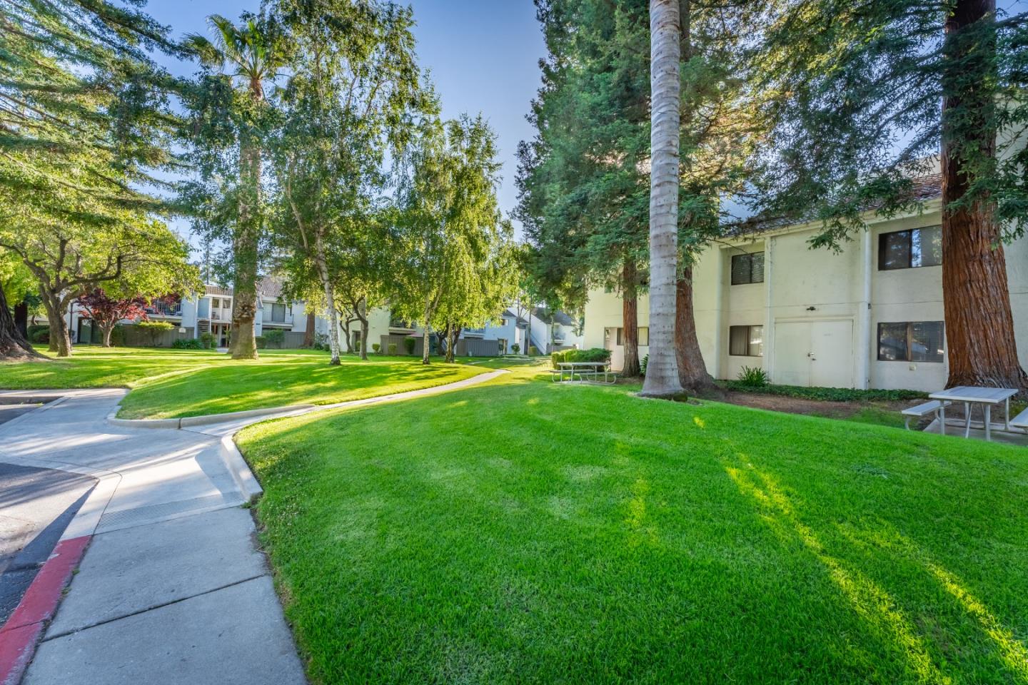 Detail Gallery Image 15 of 18 For 1055 N Capitol Ave #72,  San Jose,  CA 95133 - 1 Beds | 1 Baths