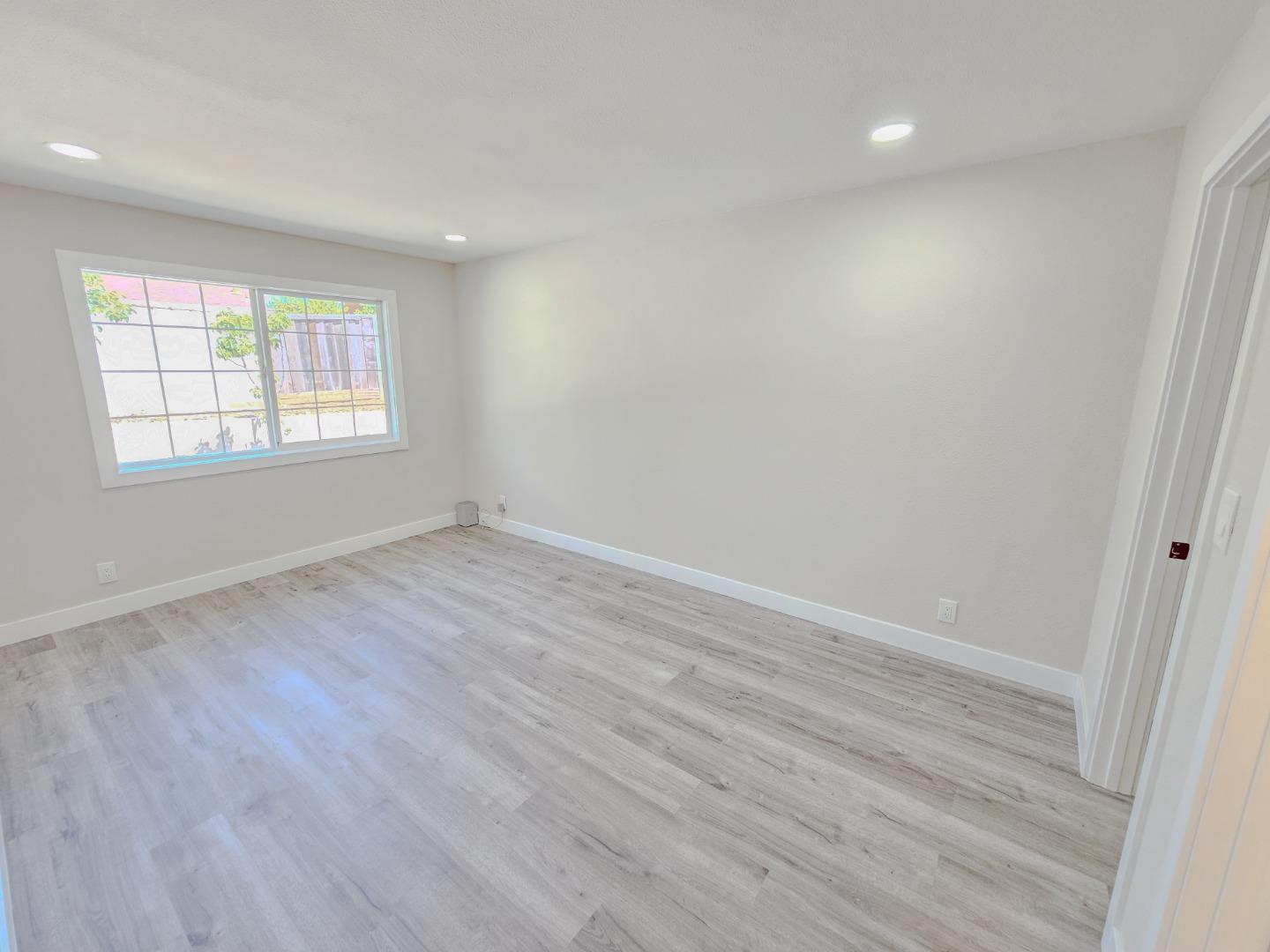 Detail Gallery Image 18 of 50 For 449 Chilberg Ct, San Jose,  CA 95133 - 4 Beds | 2 Baths