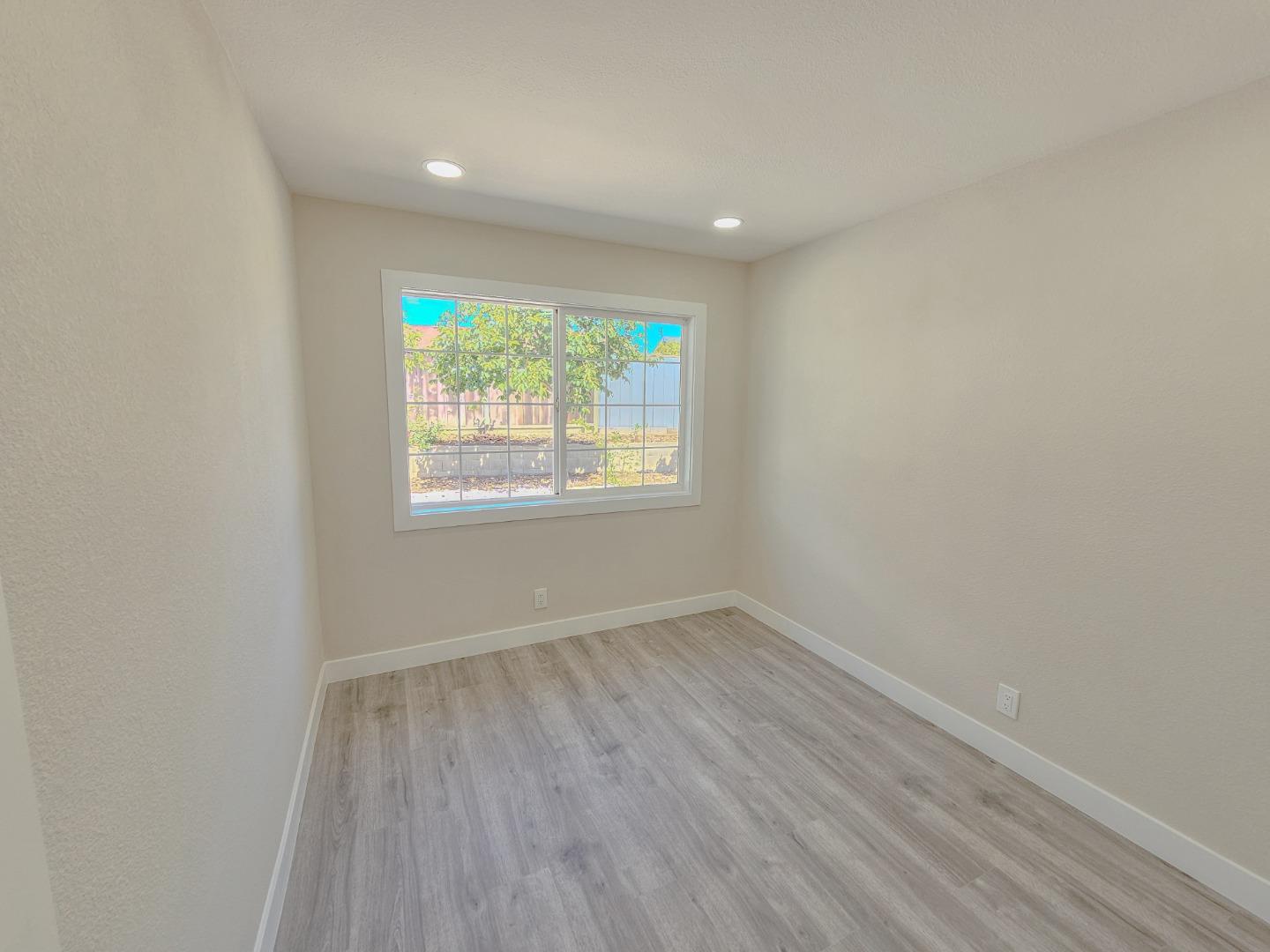 Detail Gallery Image 24 of 50 For 449 Chilberg Ct, San Jose,  CA 95133 - 4 Beds | 2 Baths
