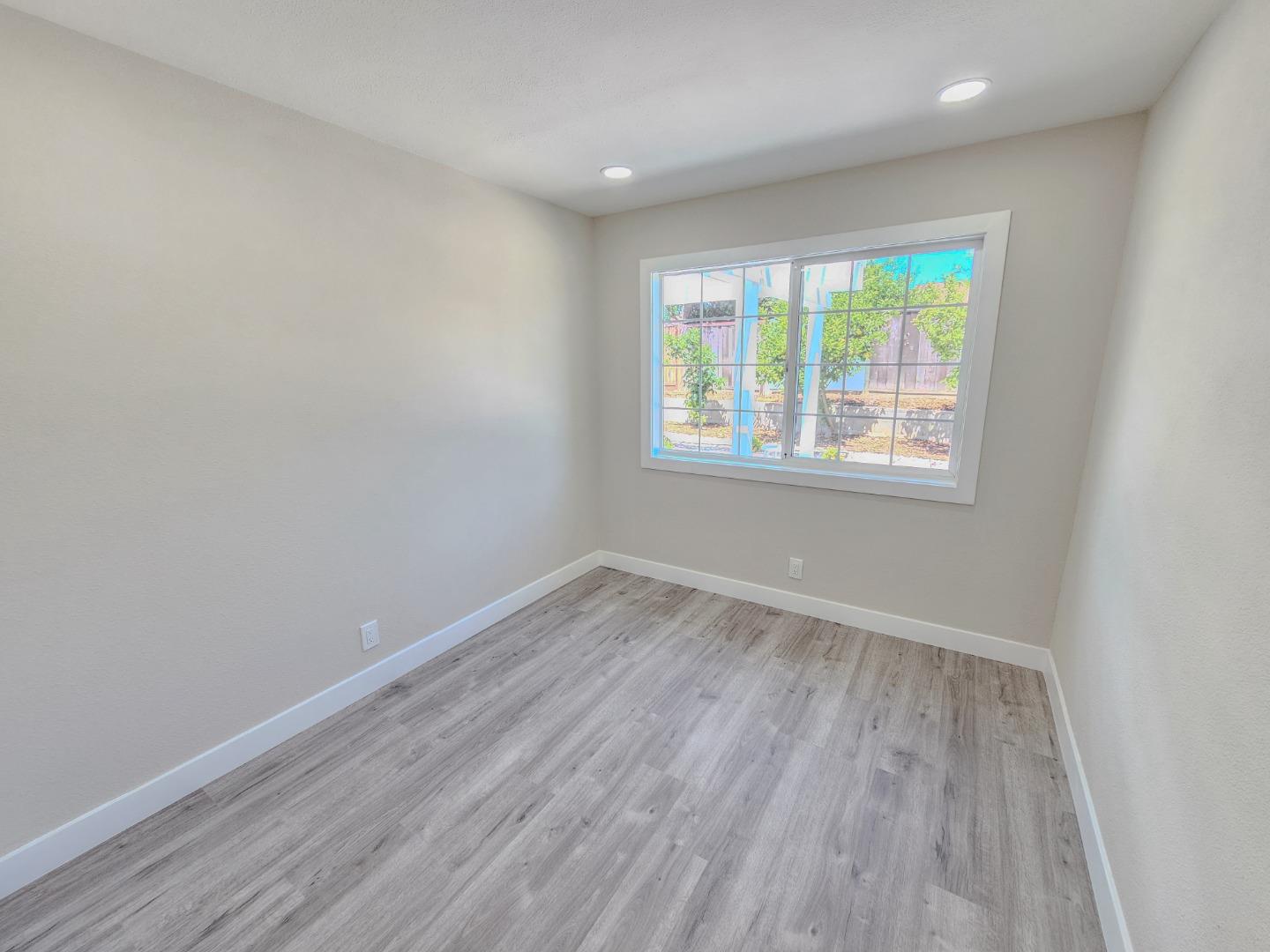 Detail Gallery Image 26 of 50 For 449 Chilberg Ct, San Jose,  CA 95133 - 4 Beds | 2 Baths
