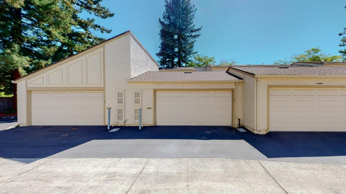Detail Gallery Image 12 of 36 For 2 Morning Sun Ct, Mountain View,  CA 94043 - 2 Beds | 1/1 Baths