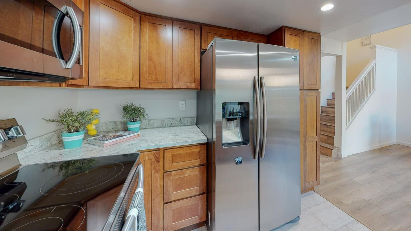 Detail Gallery Image 20 of 36 For 2 Morning Sun Ct, Mountain View,  CA 94043 - 2 Beds | 1/1 Baths