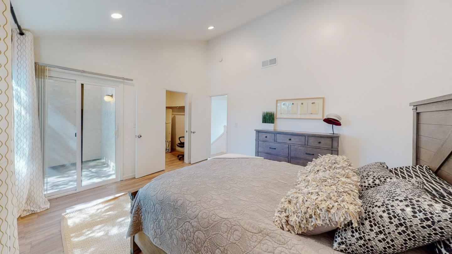 Detail Gallery Image 26 of 36 For 2 Morning Sun Ct, Mountain View,  CA 94043 - 2 Beds | 1/1 Baths