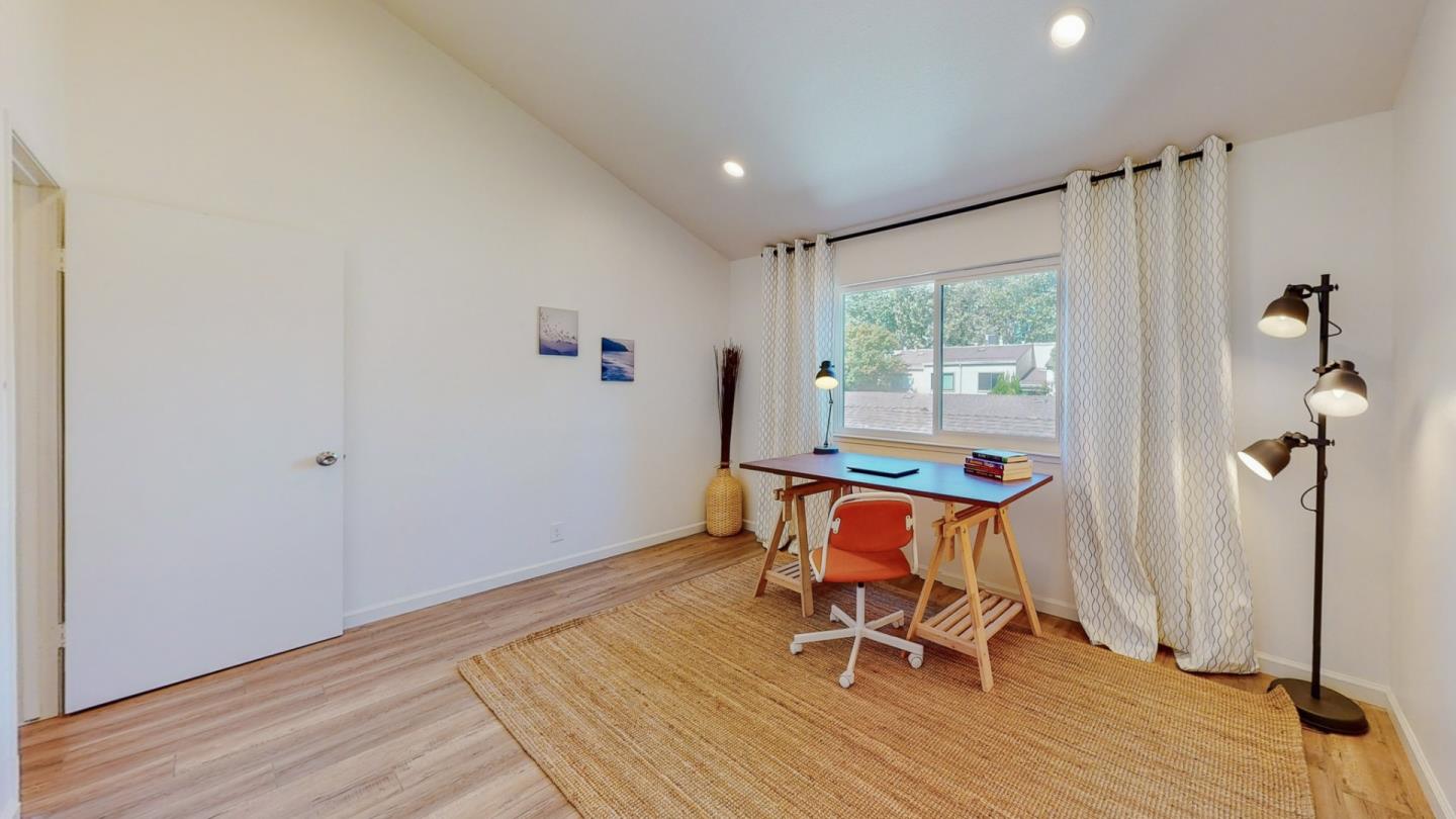 Detail Gallery Image 28 of 36 For 2 Morning Sun Ct, Mountain View,  CA 94043 - 2 Beds | 1/1 Baths