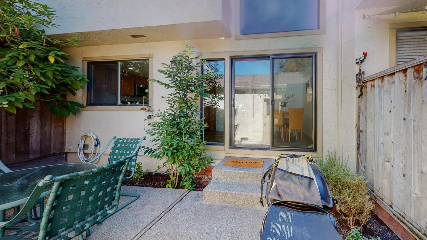 Detail Gallery Image 34 of 36 For 2 Morning Sun Ct, Mountain View,  CA 94043 - 2 Beds | 1/1 Baths